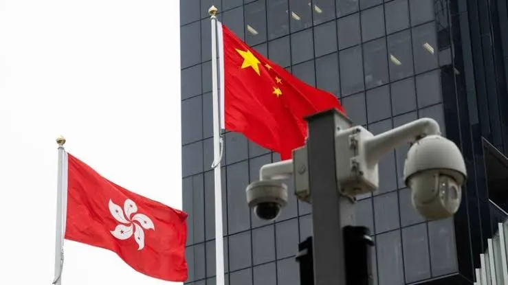 香港、数千台の監視カメラ設置計画進行中－中国化への懸念とプライバシー問題が浮上